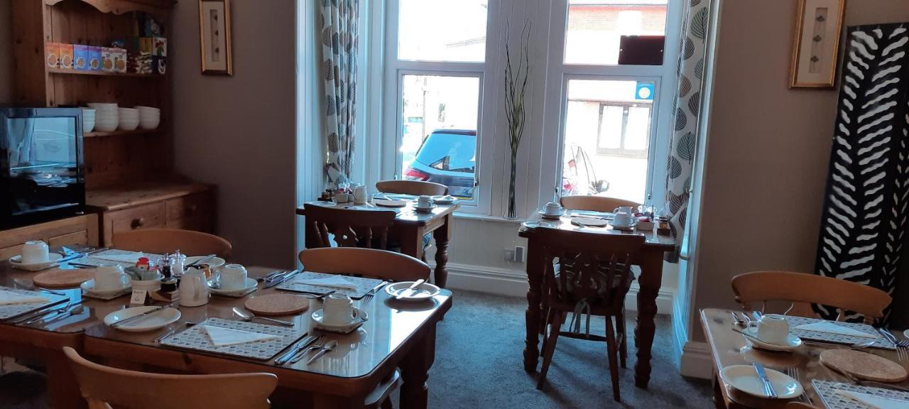 Bagshaw Bed & Breakfast Бринлингтон Экстерьер фото
